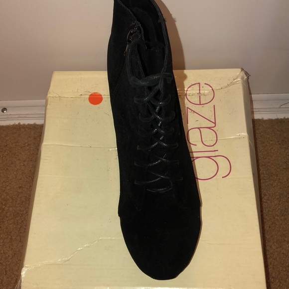 Slightly used platform booties - Picture 3 of 4